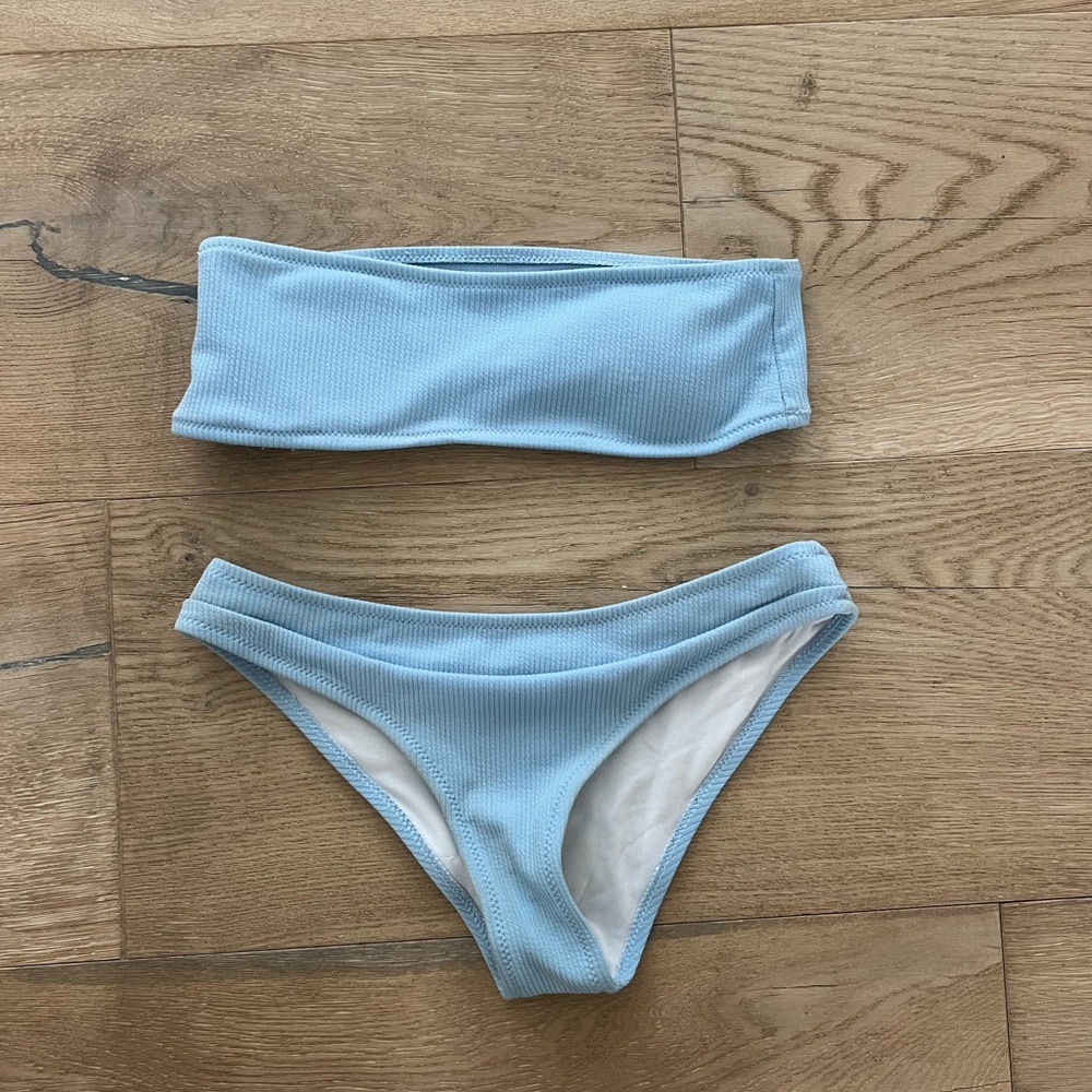 Strapless baby blue bikini